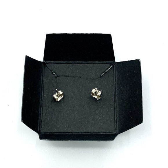 Cubic Zirconia Round Set - Necklace, Earrings & Ring in Box - Picture 5 of 10